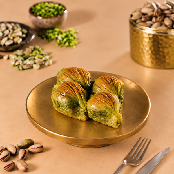 Fıstıklı Midye Dolma